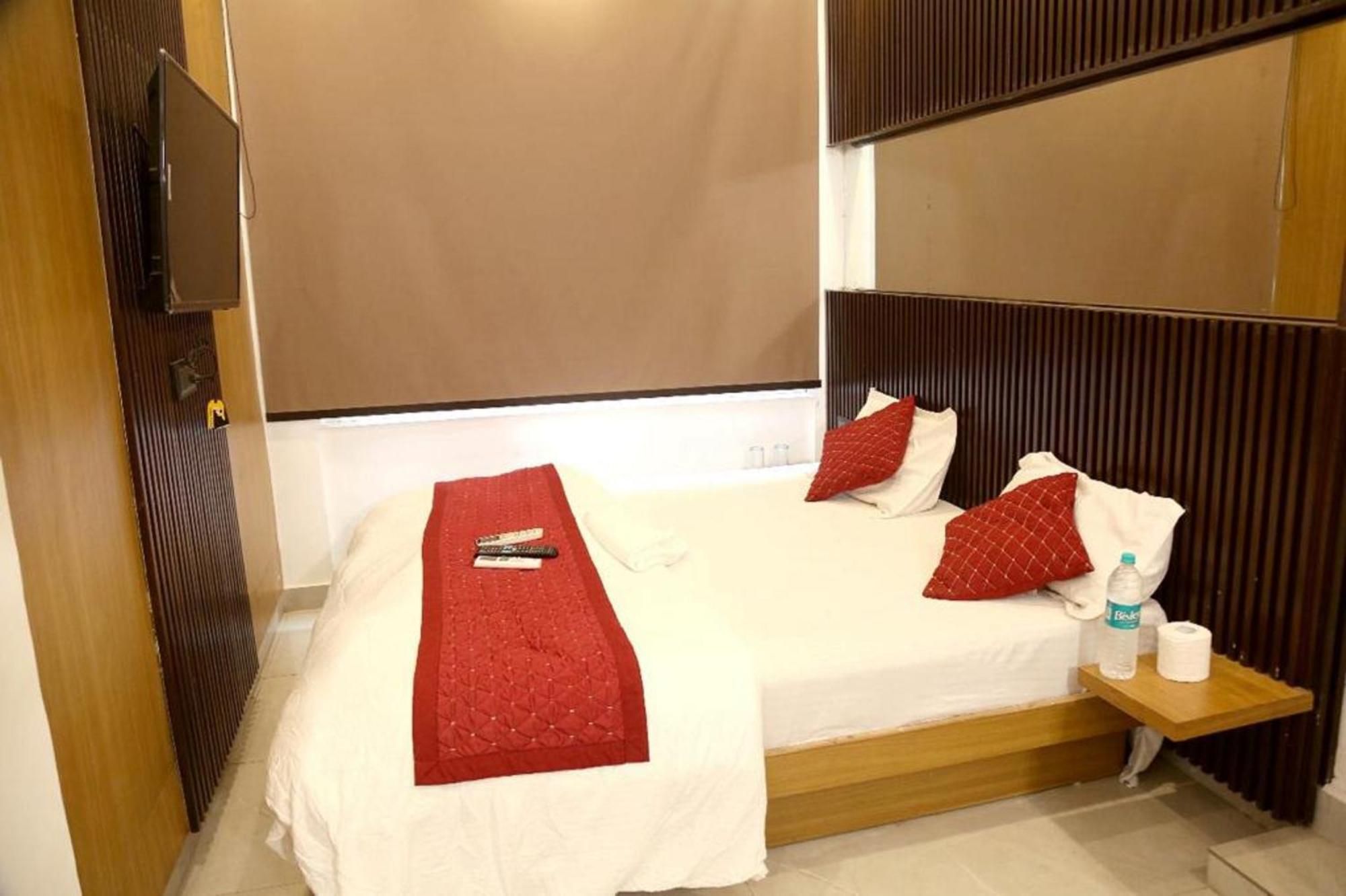 Bunk Hostel Delhi Best Backpacking Accommodation New Delhi Exterior photo