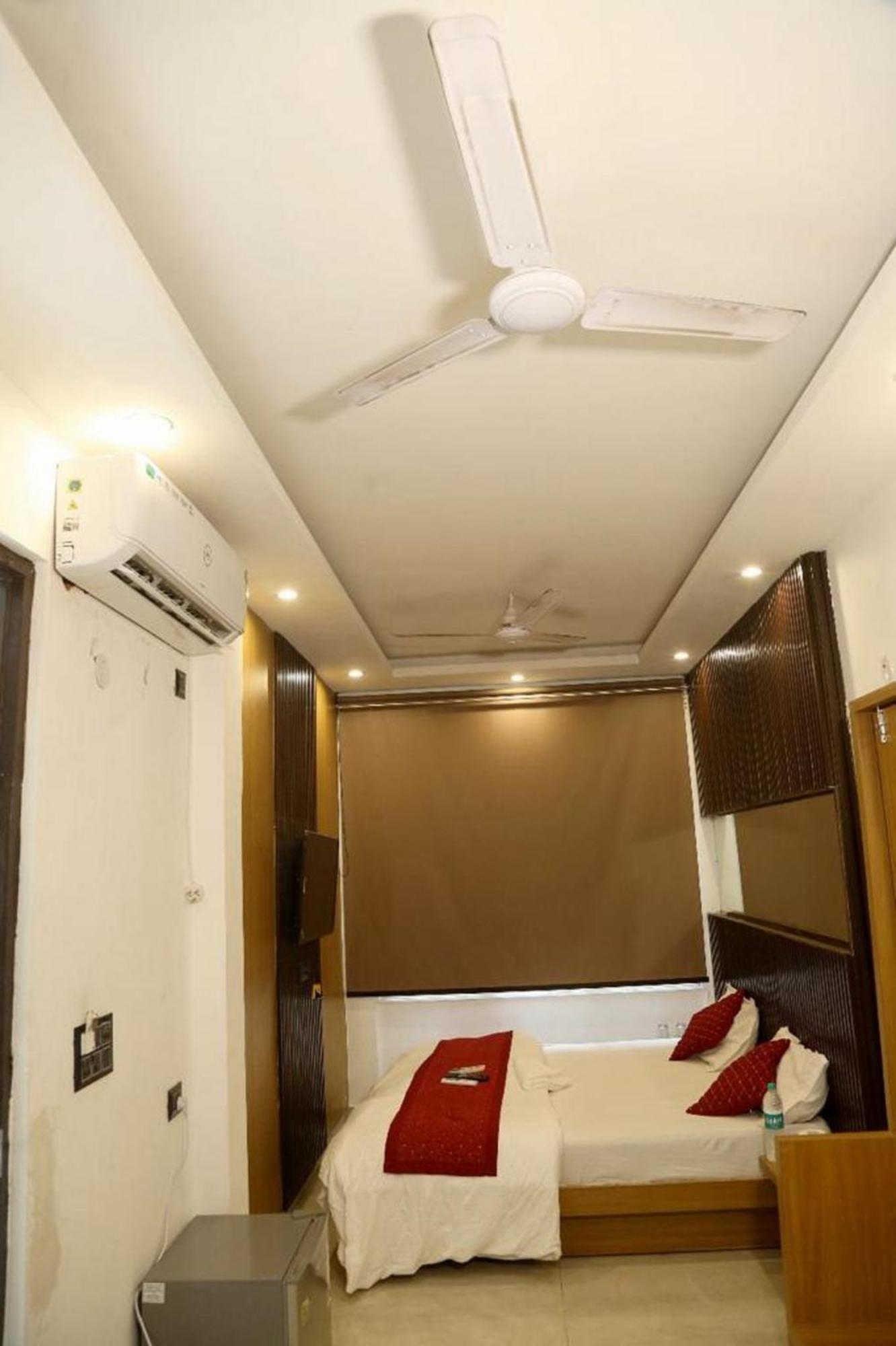 Bunk Hostel Delhi Best Backpacking Accommodation New Delhi Exterior photo